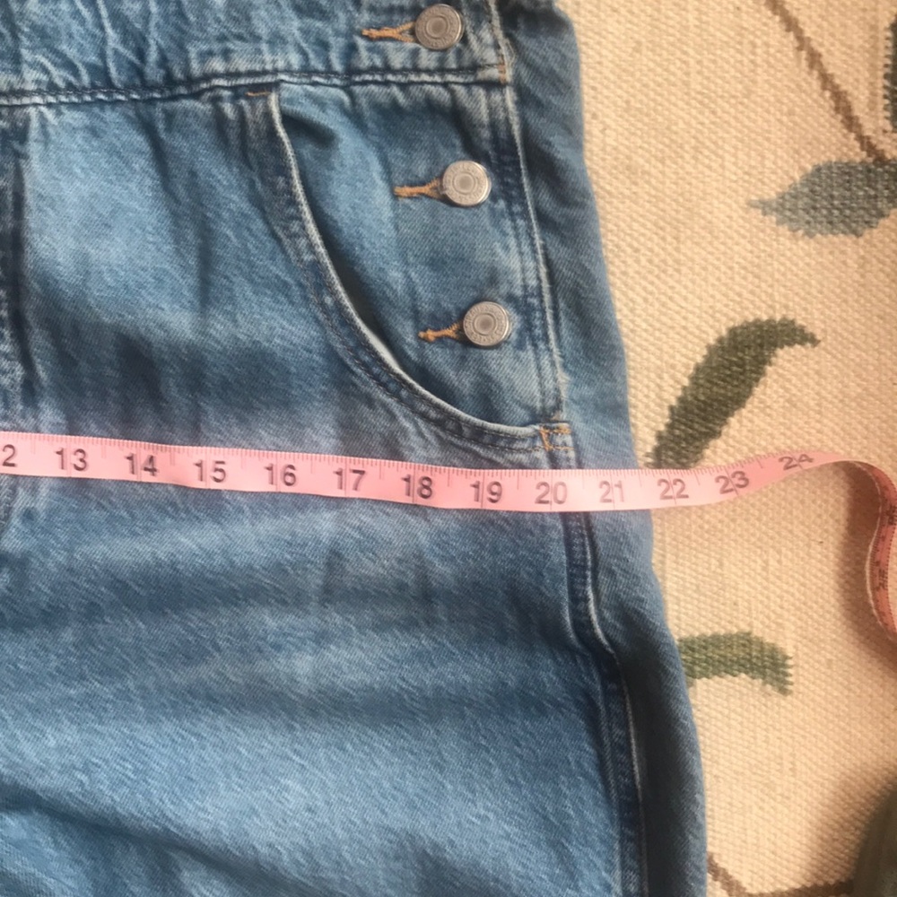Levi’s Classic Blue Denim Overalls Urban Outfitters - Picture 5 of 7